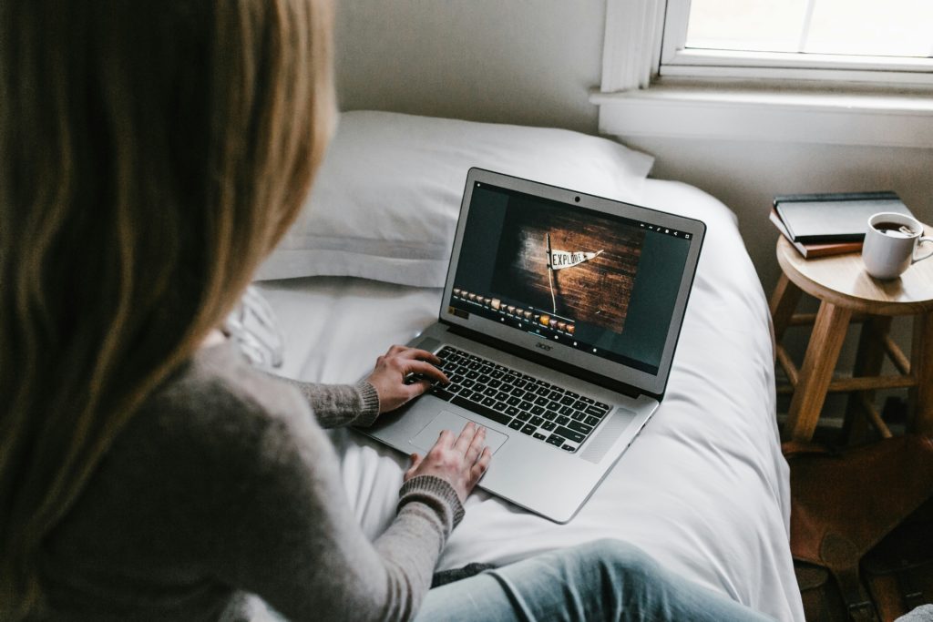 Screen Cracked? Here’s What You Should Know About Chromebook Screen Repair